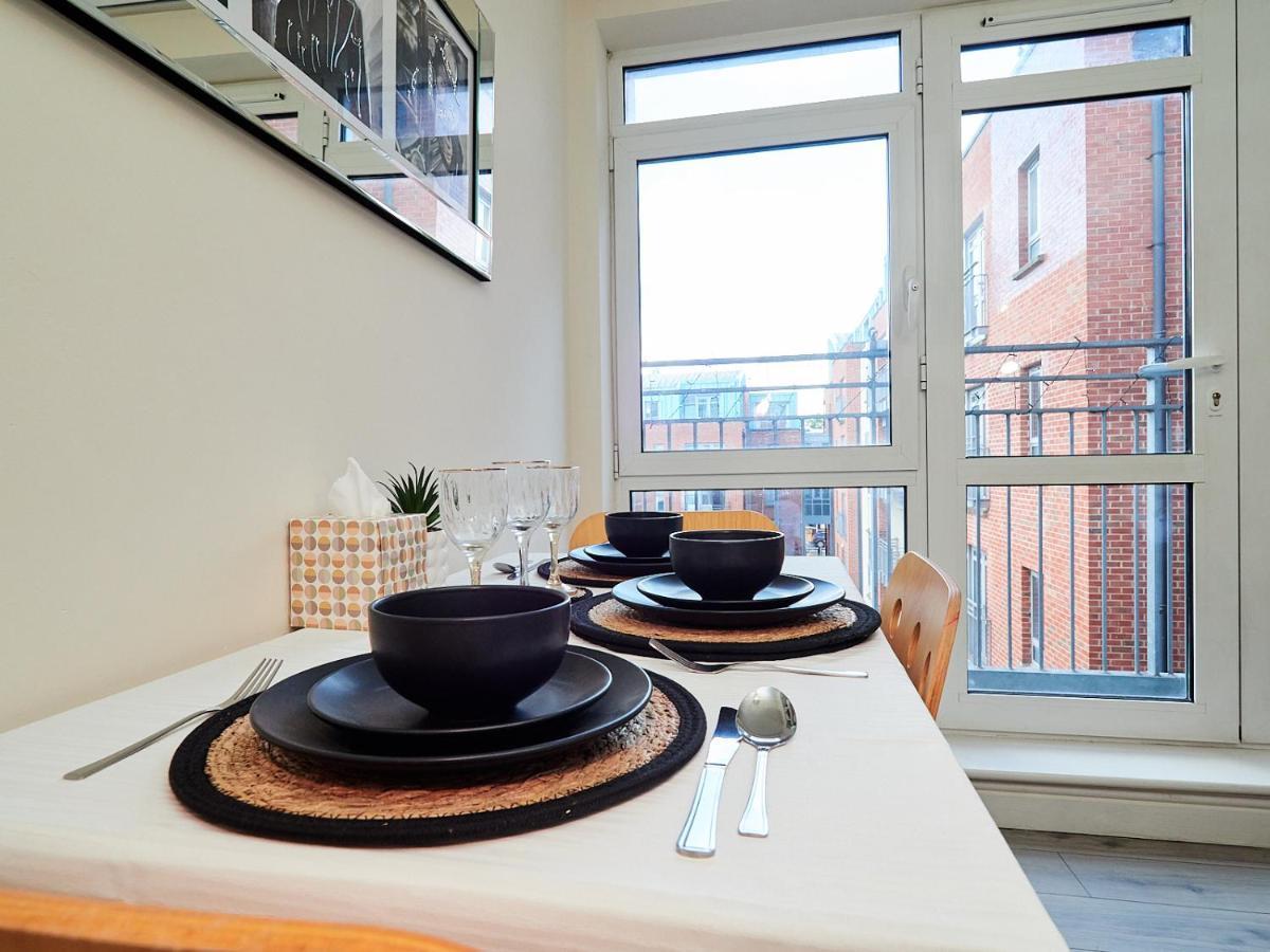 Beauchamp Suite In Coventry City Centre Cv1 For Contractors Professionals Tourists Relocators Students And Family Екстер'єр фото