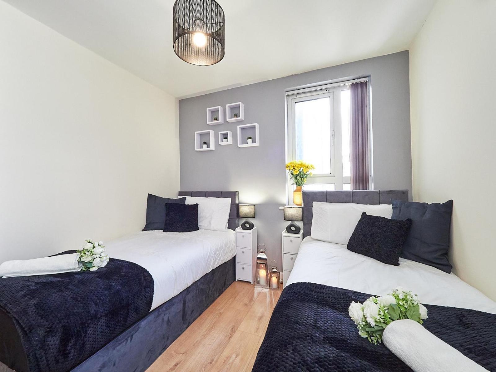 Beauchamp Suite In Coventry City Centre Cv1 For Contractors Professionals Tourists Relocators Students And Family Екстер'єр фото